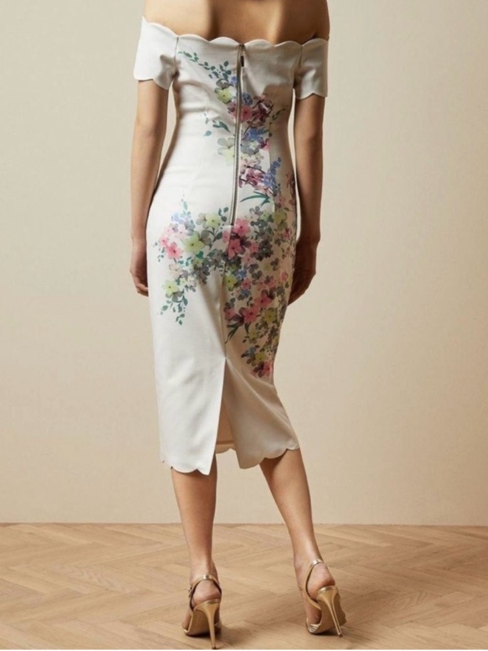 Ted Baker London Ivory Trixiiy Pergola Scallop Dress | Ted Size 2 (US 6) - Picture 14 of 16